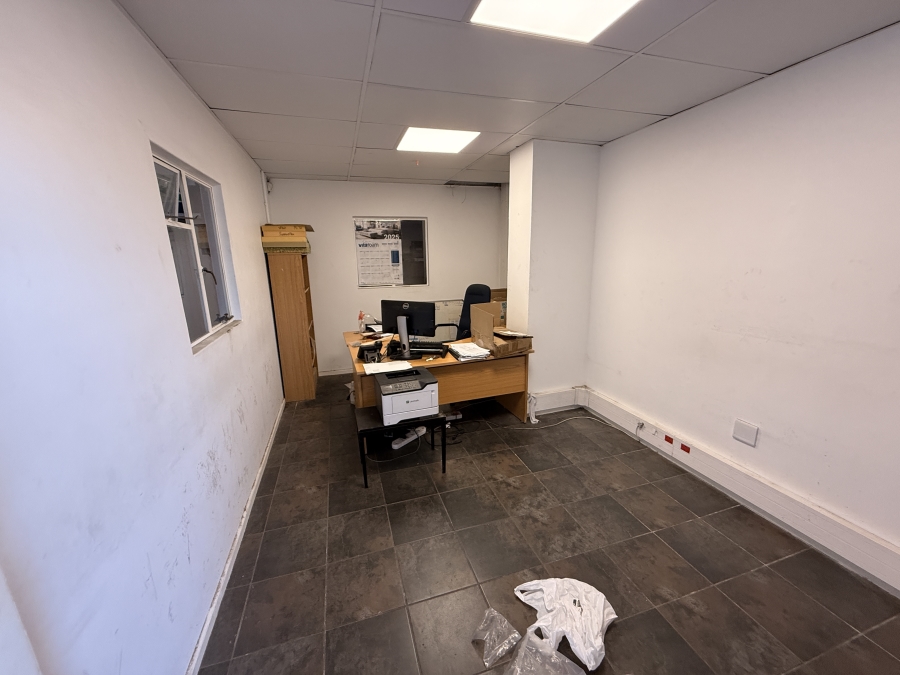 To Let commercial Property for Rent in Blackheath Industrial Western Cape